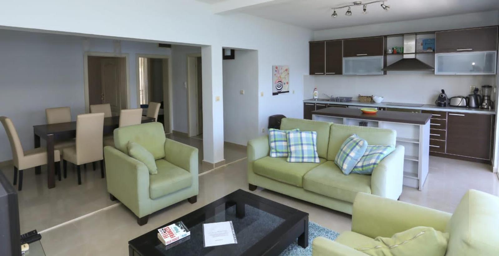 Mountain Bay Views Apartments Njivice Bagian luar foto